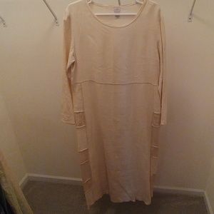 Long dress with long Sleeves